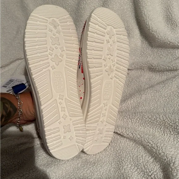 Hey Dude Women’s White Red Firework Slip-On Shoes - Picture 3 of 7